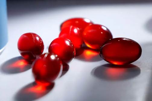 An image of astaxanthin supplement soft gels
